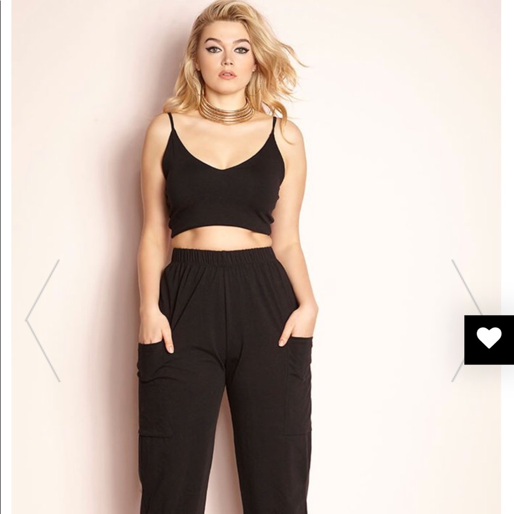 Crop top/Jogger Set